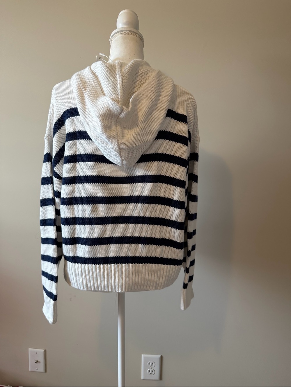 One Grey Day Hooded striped knit pullover Sweater XS Oversized Coastal Luxury - Picture 8 of 8